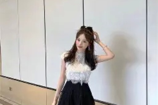 婚前车内激吻出轨玩过 14 位男星47 岁玉女至今未婚无人敢娶